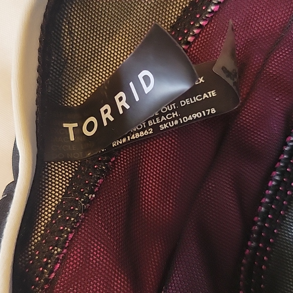 Torrid Black and White Swimsuit with Pink Detail SZ 0X - Picture 4 of 9
